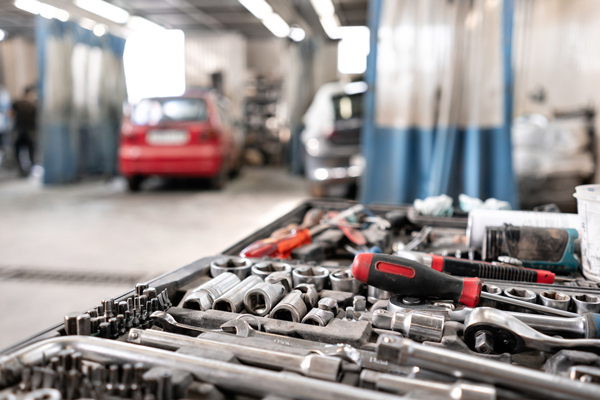 Full mechanical workshop at B & T Automotive
